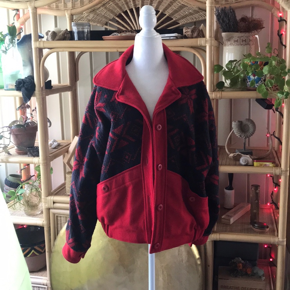 ✨SOLD✨Vintage Women’s Woolrich Jacket
